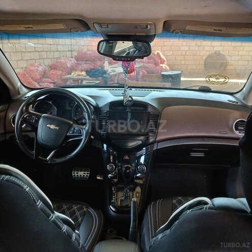 Chevrolet Cruze-8