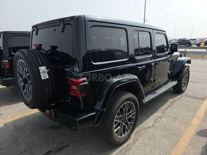 Jeep Wrangler-3
