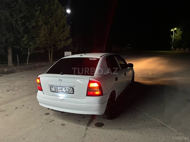 Opel Astra-8