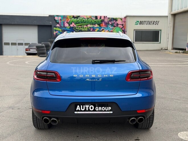 Porsche Macan S-5