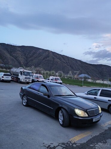 Mercedes S 320-1