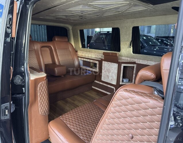 Volkswagen Transporter 2018, 150,800 km - 2.0 л - Bakı