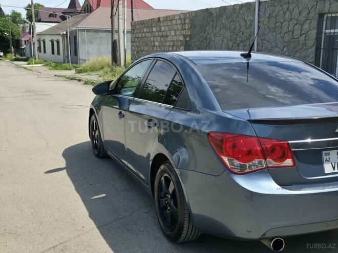 Chevrolet Cruze-8
