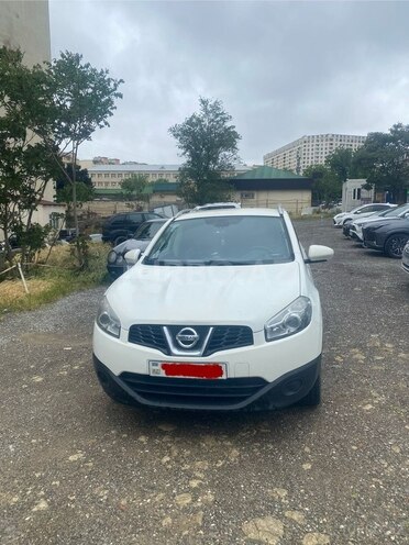 Nissan Qashqai-1