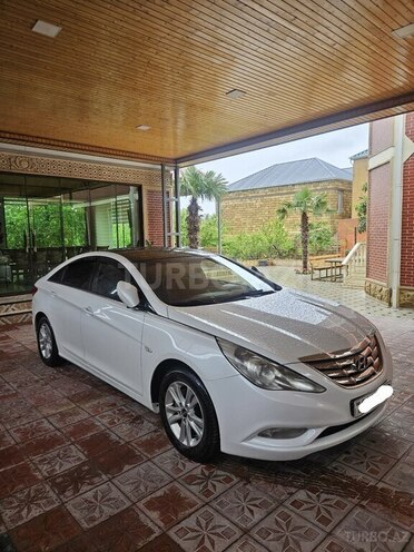 Hyundai Sonata-8