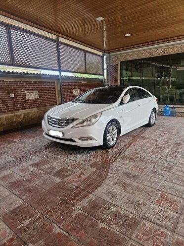 Hyundai Sonata-9