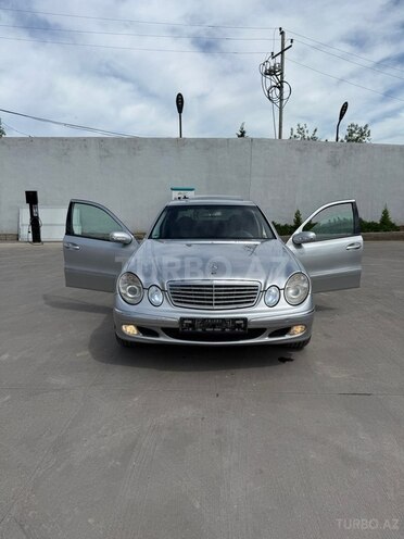 Mercedes E 220-8
