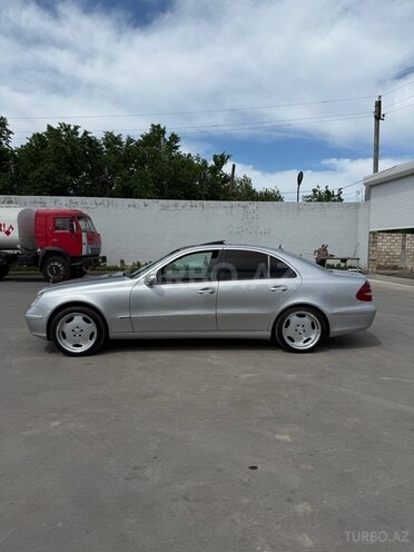Mercedes E 220-3