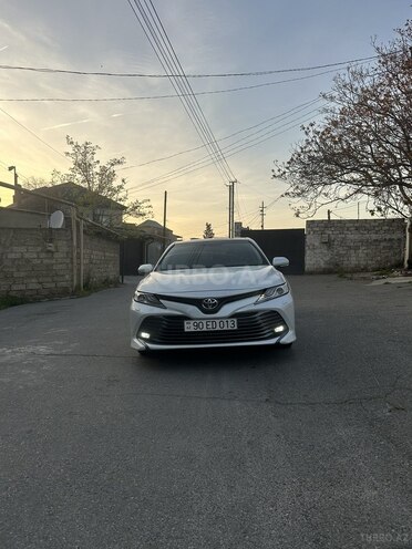 Toyota Camry-1