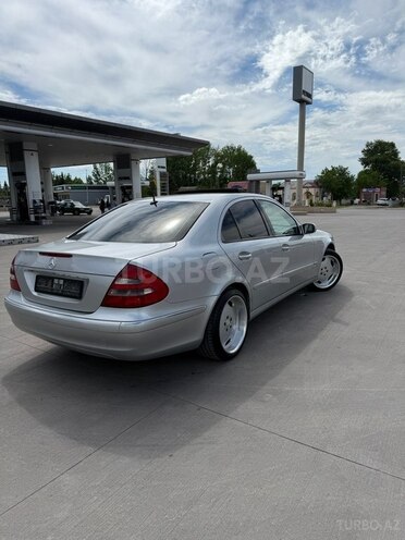 Mercedes E 220-7