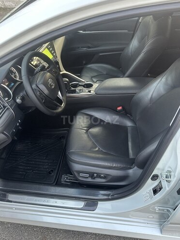 Toyota Camry-9