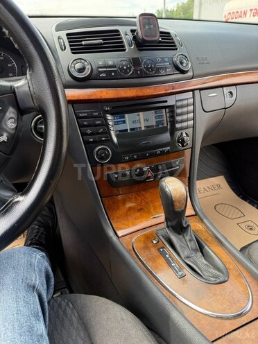Mercedes E 220-12