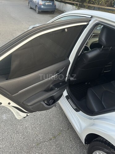 Toyota Camry-6