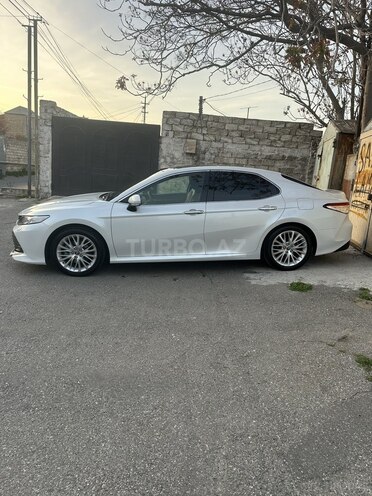 Toyota Camry-14