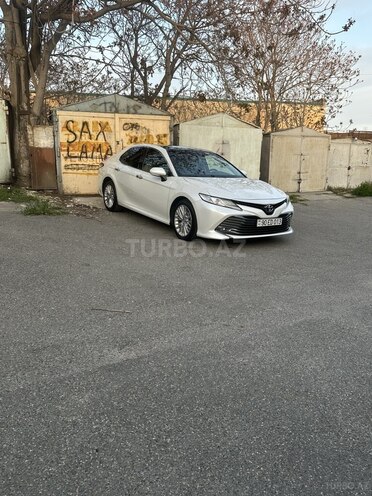 Toyota Camry-12