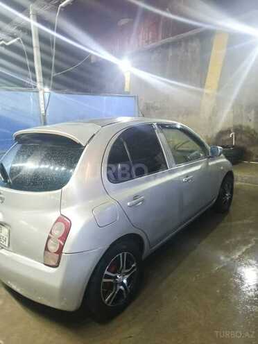 Nissan March-2