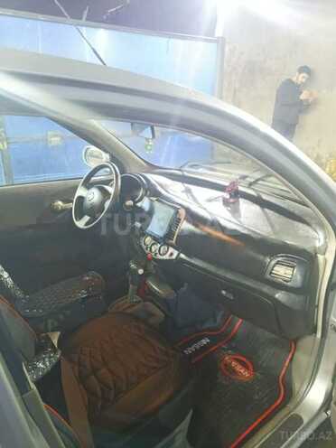 Nissan March-3