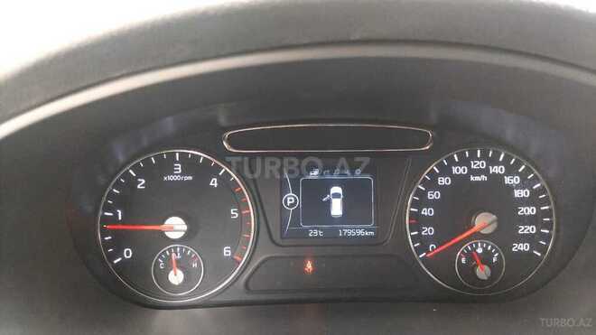 Kia Sorento-12