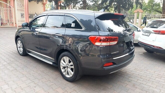 Kia Sorento-4