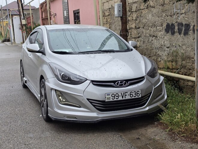 Hyundai Elantra-5