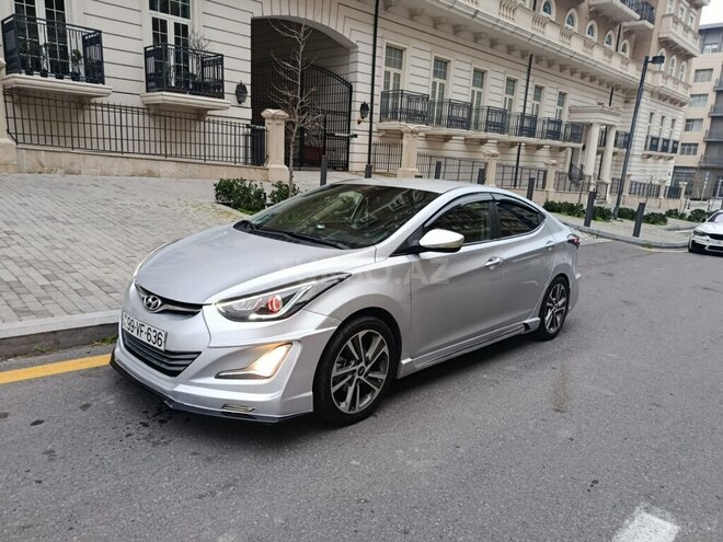 Hyundai Elantra-6