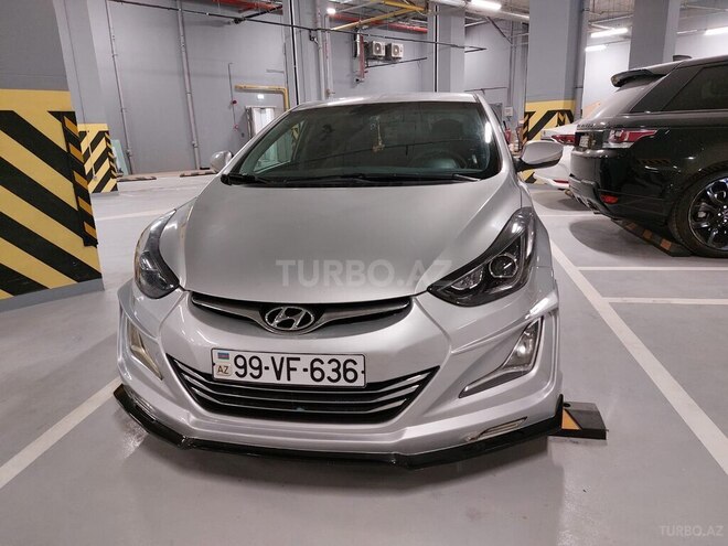 Hyundai Elantra-19