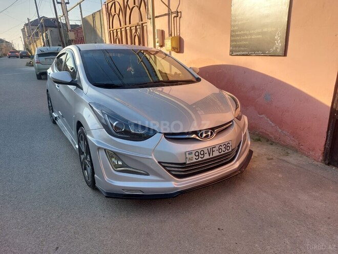 Hyundai Elantra-18