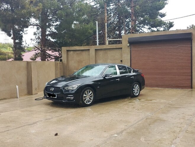 Infiniti Q50-1