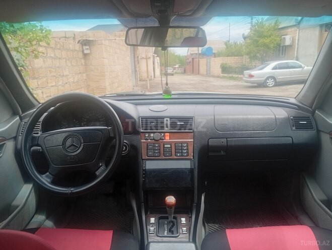 Mercedes C 200-2