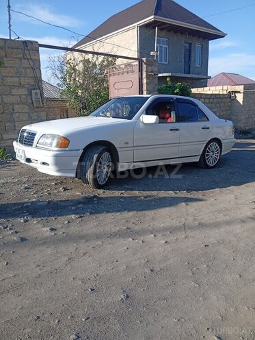 Mercedes C 200-10