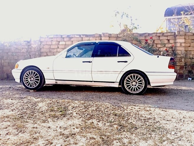 Mercedes C 200-15