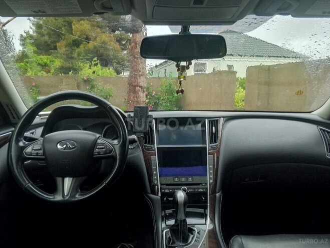 Infiniti Q50-7
