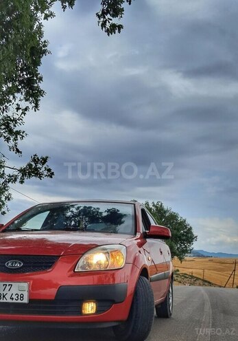 Kia Rio-2