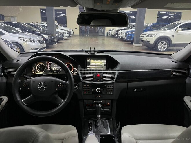 Mercedes E 220-9