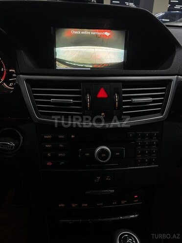 Mercedes E 220-10
