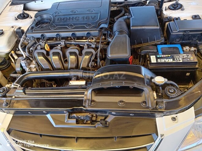 Hyundai Sonata-8