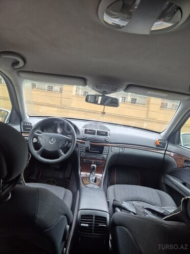 Mercedes E 220-3