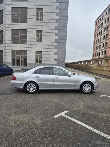 Mercedes E 220-4