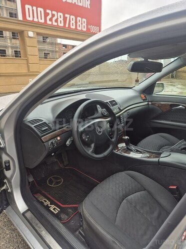 Mercedes E 220-7