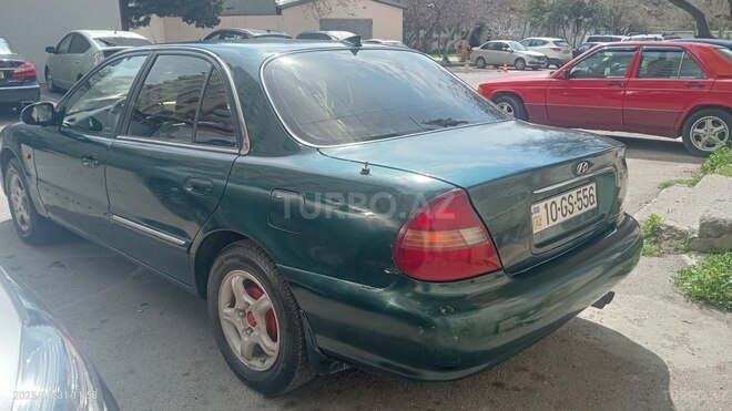 Hyundai Sonata-5
