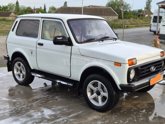 LADA (VAZ) Niva-6