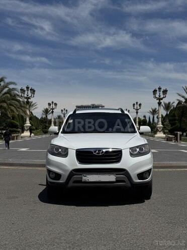 Hyundai Santa Fe-1