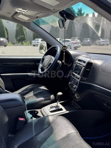 Hyundai Santa Fe-5