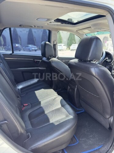 Hyundai Santa Fe-6