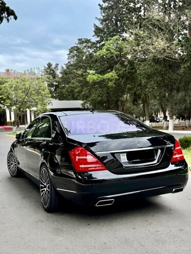Mercedes S 500-11