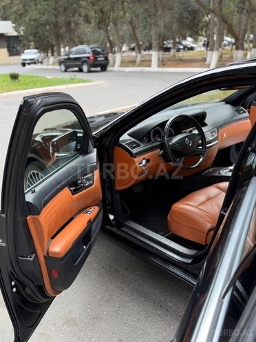 Mercedes S 500-13