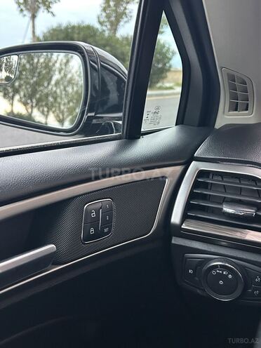 Ford Fusion (North America)-8