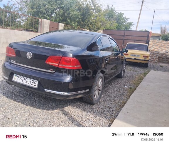 Volkswagen Passat-4