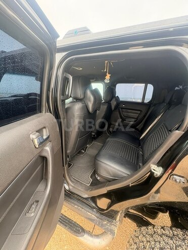 Hummer H3-9