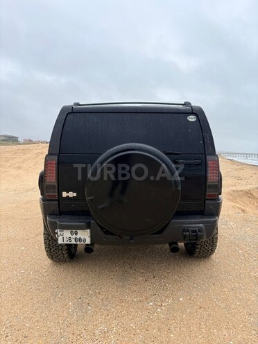 Hummer H3-6
